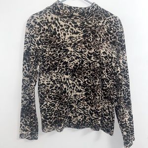 Cropped Leopard Print Turtle Neck